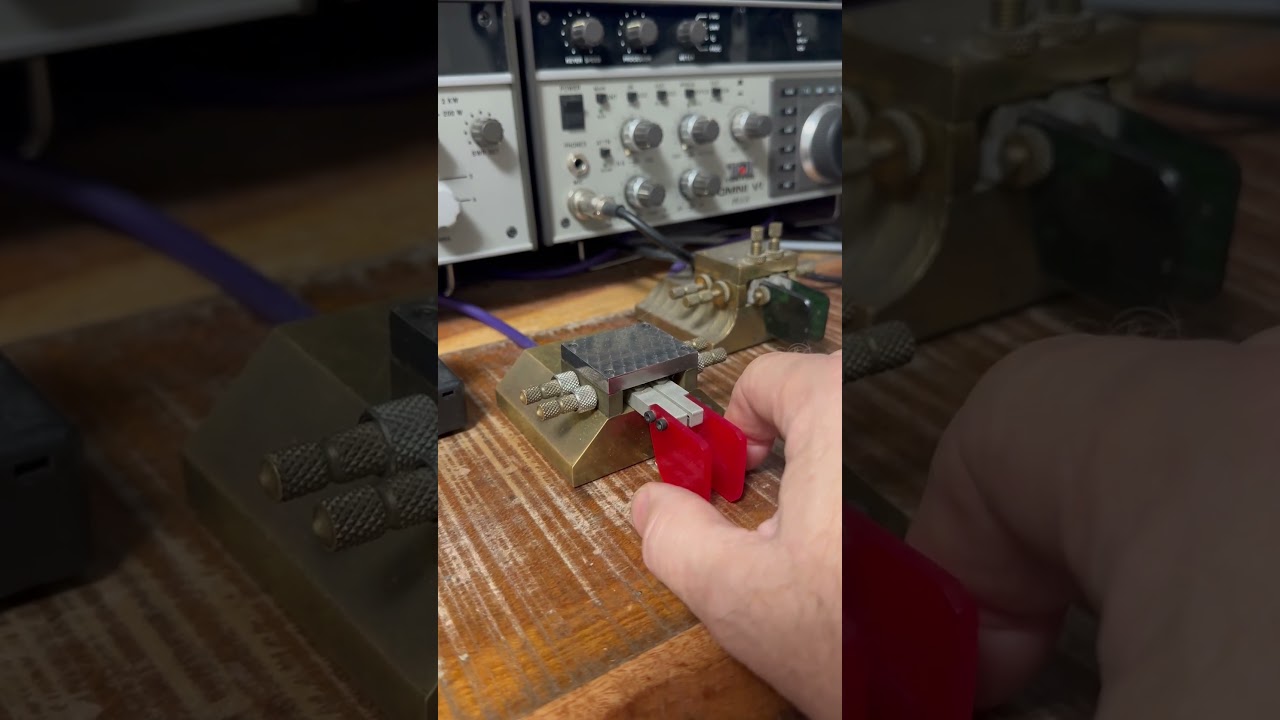 The letter B - Morse code moment of the day, how to get started in ham radio #morsecode